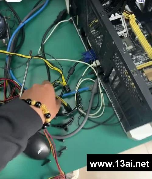 兄弟们今天出一期维修视频。