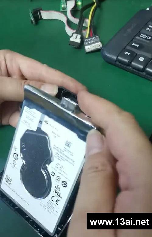 西数硬盘恢复数据 希捷硬盘恢复数据 维修